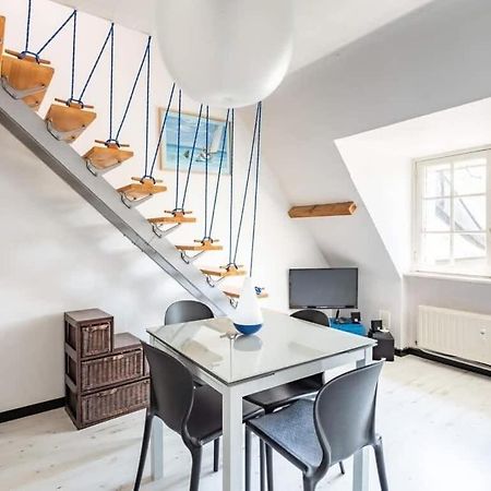 Le Capucin - Petit Duplex Avec Place De Parking Динар Экстерьер фото