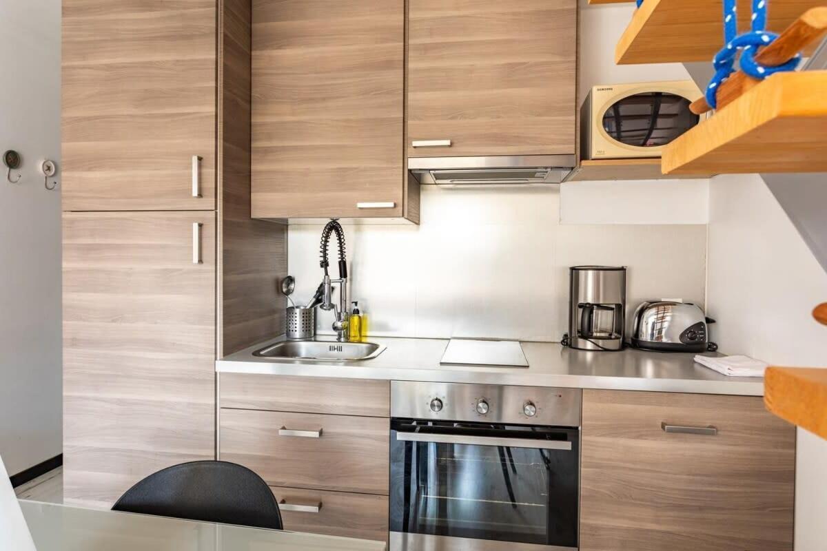Le Capucin - Petit Duplex Avec Place De Parking Динар Экстерьер фото