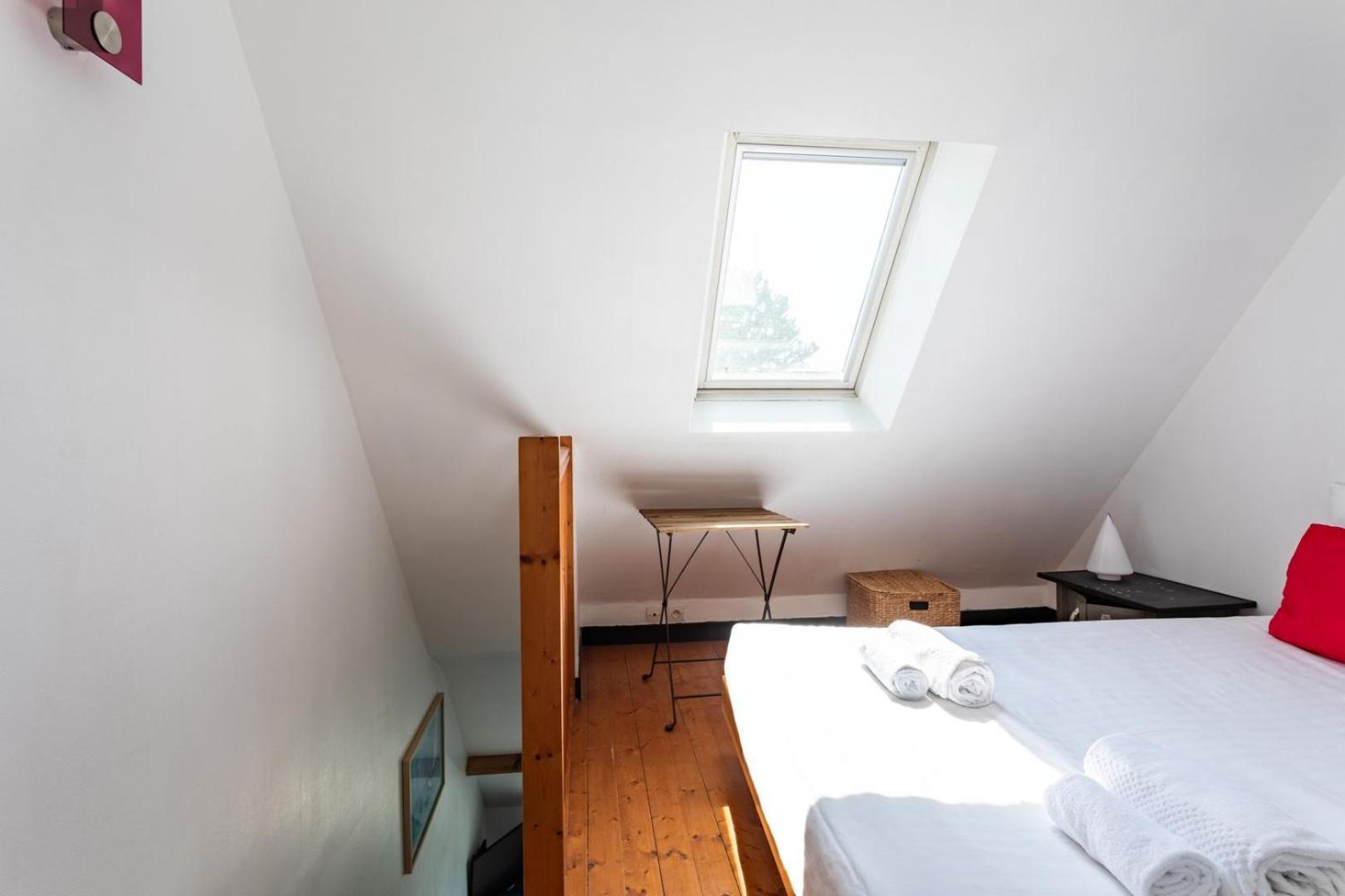 Le Capucin - Petit Duplex Avec Place De Parking Динар Экстерьер фото