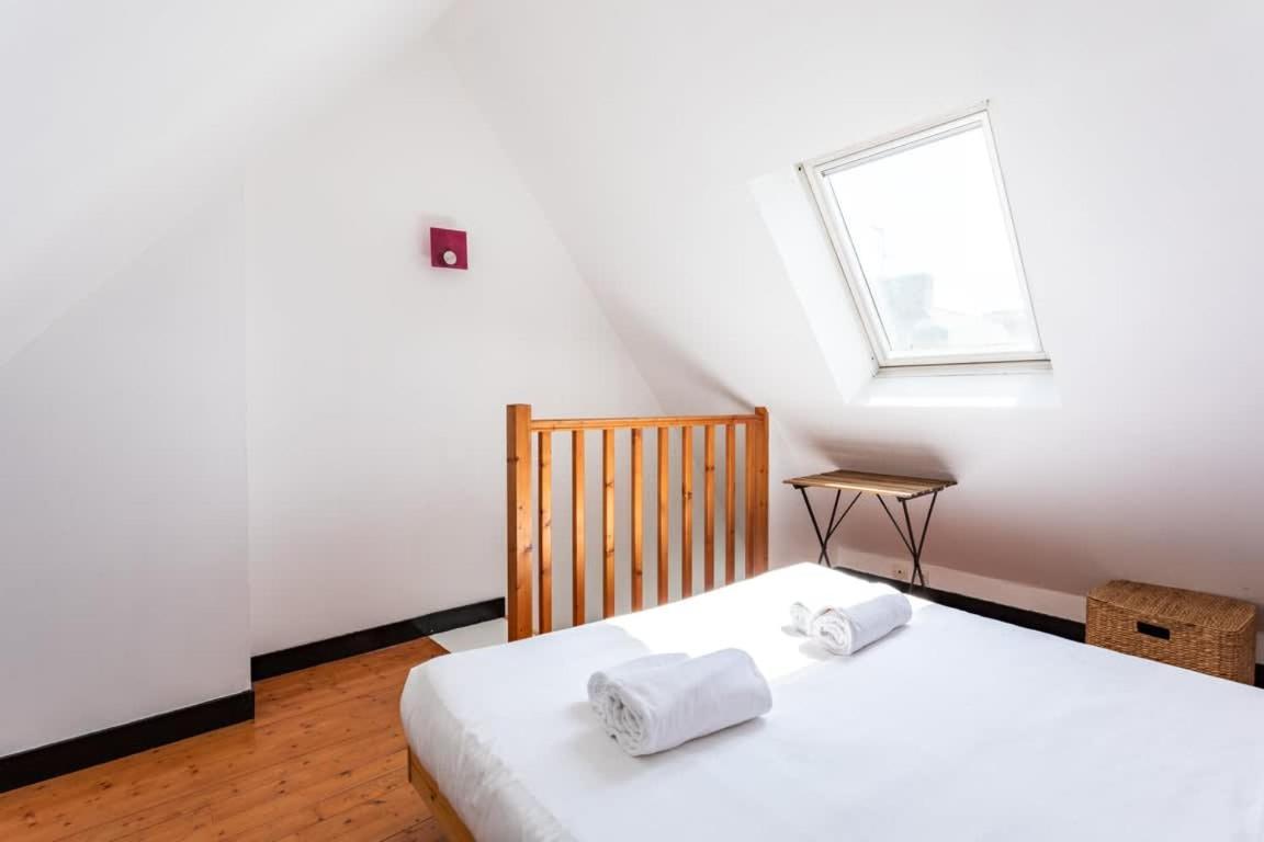 Le Capucin - Petit Duplex Avec Place De Parking Динар Экстерьер фото